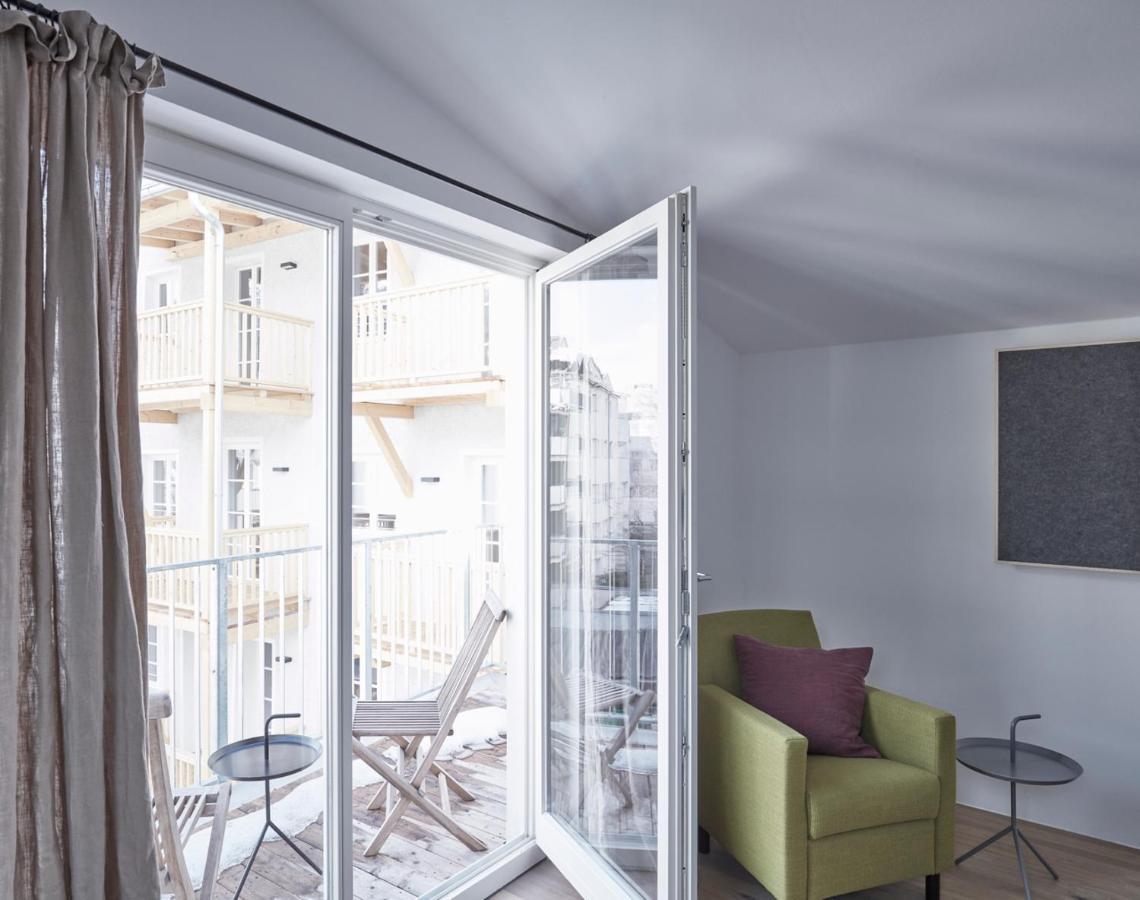 Doppelzimmer mit Balkon